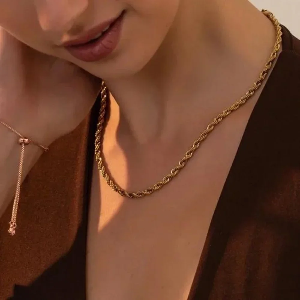 New 18K Gold Twisted Chain Minimalist Necklace, NICE NECKLACE, CUTE NECKLACE - Picture 2 of 5